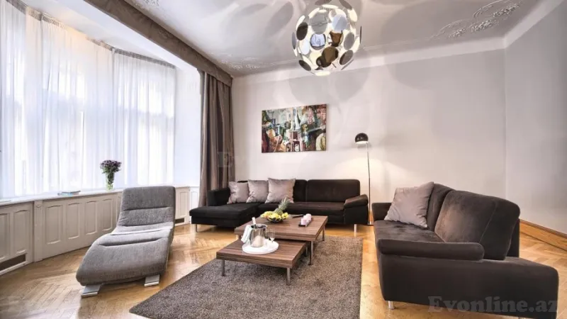 3 otaqlı Mənzil 125 m² 28 May m. Kirayə verilir