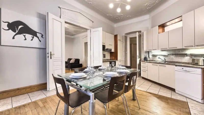 Kirayə verilir 3 otaqlı Mənzil Yeni tikili 125 m² 28 May m. - şəkil 3