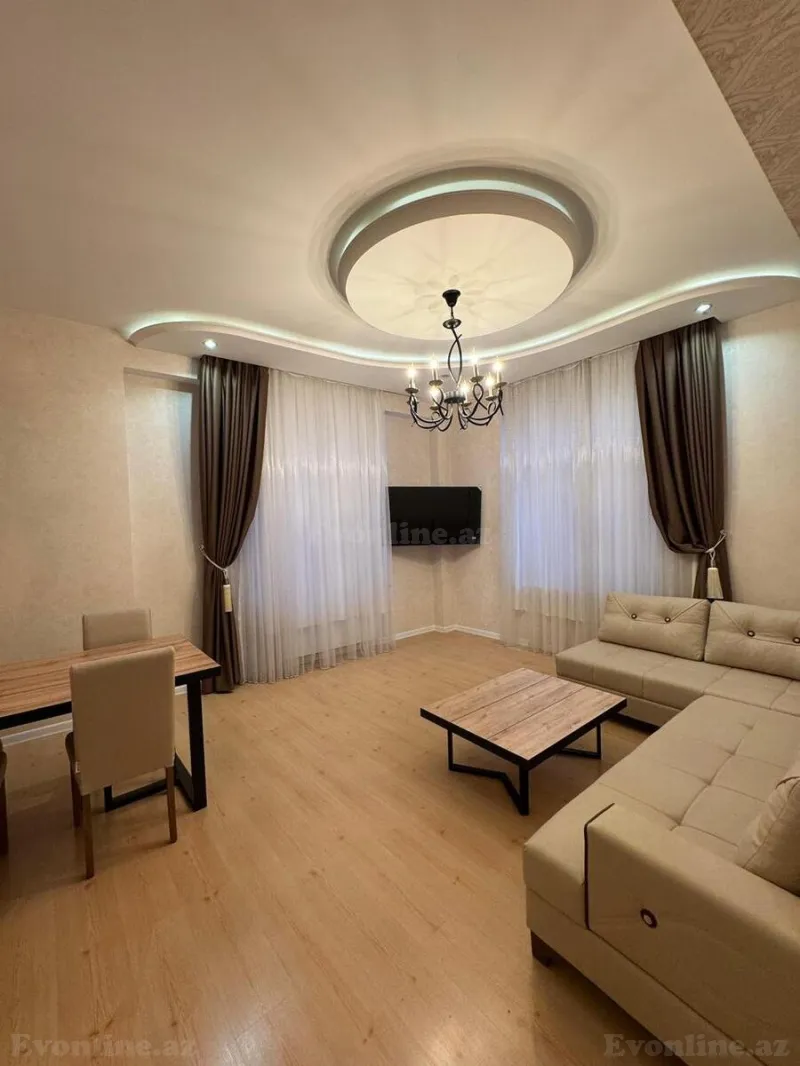 3 otaqlı Mənzil 120 m² Xətai r. Kirayə verilir