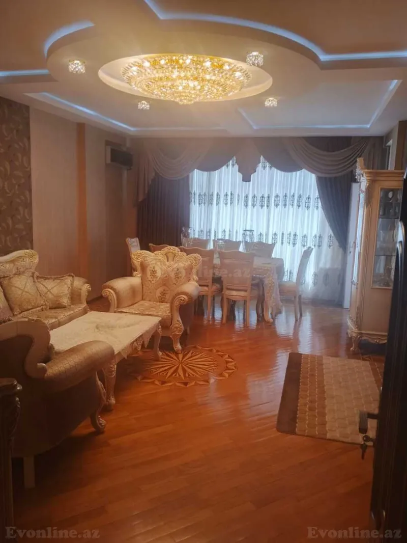 4 otaqlı Mənzil 170 m² 8 Noyabr m. Satılır