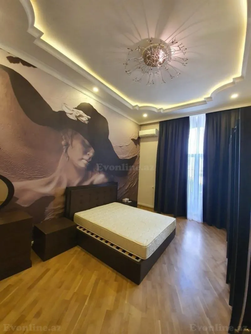 Kirayə verilir 4 otaqlı Mənzil Köhnə tikili 200 m² Kubinka