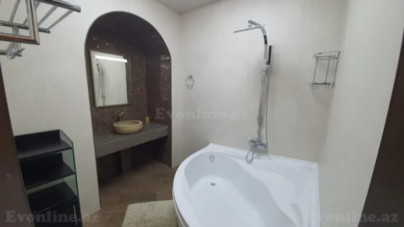 Kirayə verilir 4 otaqlı Mənzil Köhnə tikili 200 m² Kubinka - şəkil 5