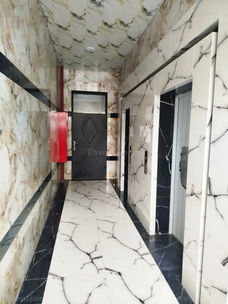 Satılır 2 otaqlı Mənzil Yeni tikili 53 m² 8-ci kilometr - şəkil 2