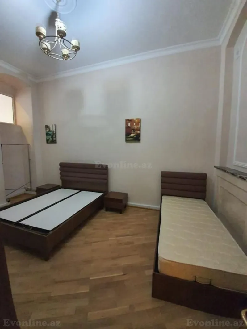 Kirayə verilir 4 otaqlı Mənzil Köhnə tikili 200 m² 28 May m. - şəkil 3