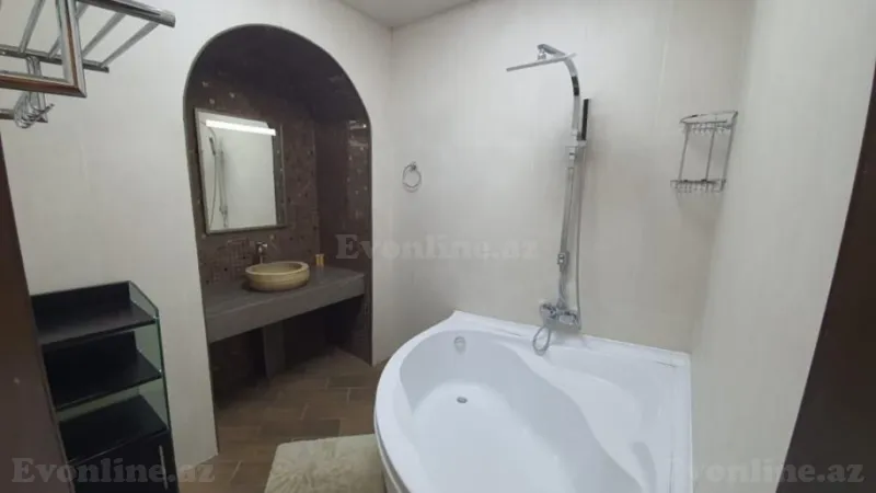 Kirayə verilir 4 otaqlı Mənzil Köhnə tikili 200 m² 28 May m. - şəkil 8