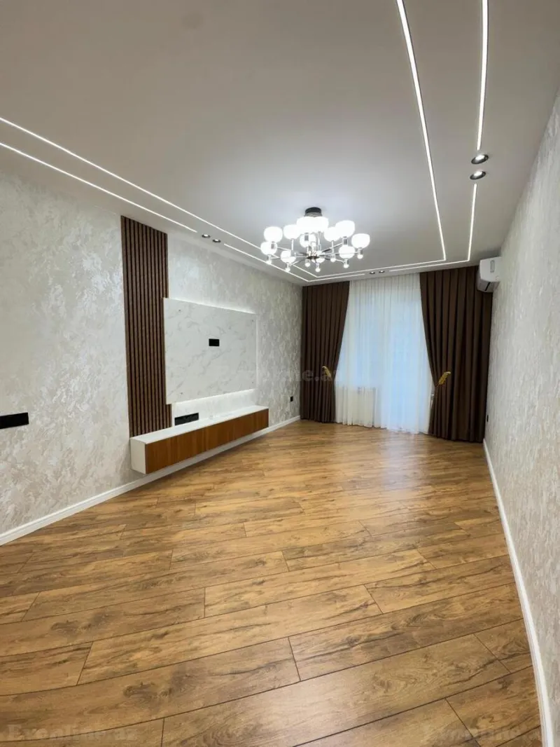3 otaqlı Mənzil 80 m² Əhmədli m. Satılır