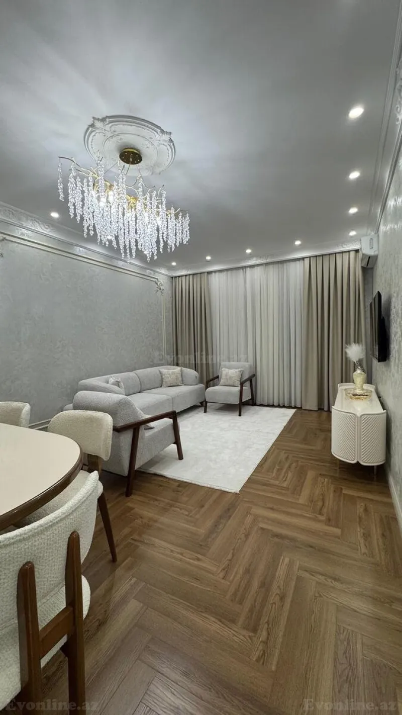 3 otaqlı Mənzil 110 m² 8 Noyabr m. Satılır