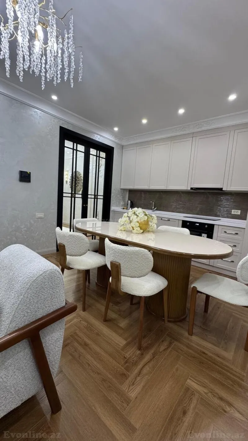 Satılır 3 otaqlı Mənzil Yeni tikili 110 m² 8 Noyabr m. - şəkil 4
