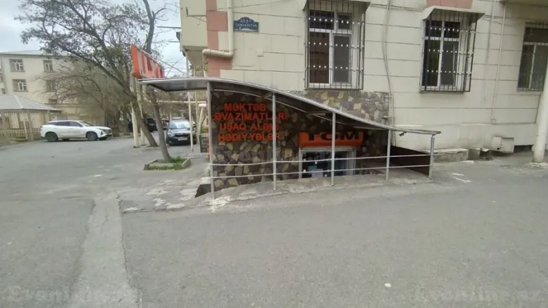 Satılır Obyekt 54.6 m² Qara Qarayev m.