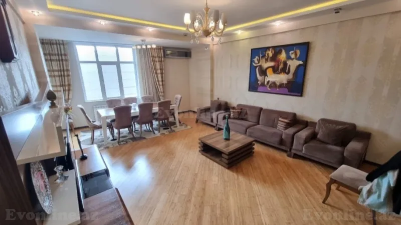 4 otaqlı Mənzil 190 m² Xətai m. Satılır