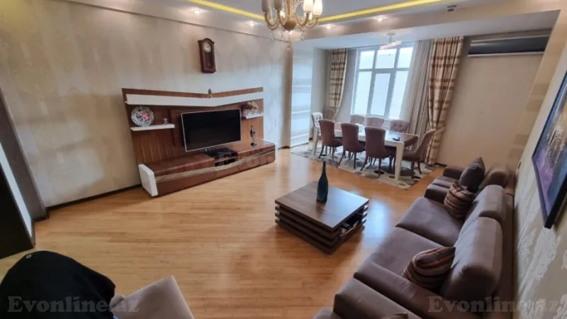 Satılır 4 otaqlı Mənzil Yeni tikili 190 m² Xətai m. - şəkil 8