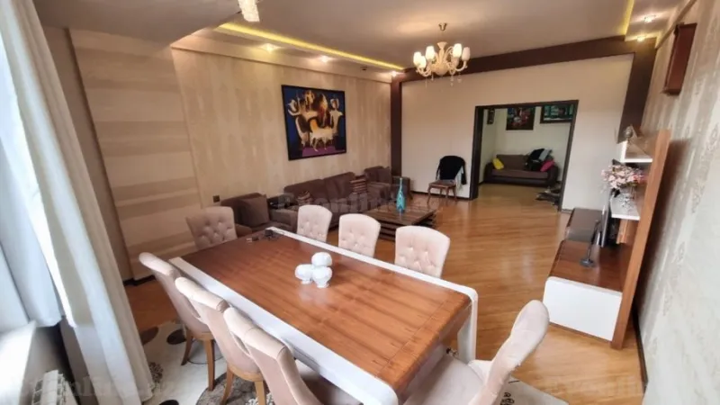 Satılır 4 otaqlı Mənzil Yeni tikili 190 m² Xətai m. - şəkil 10