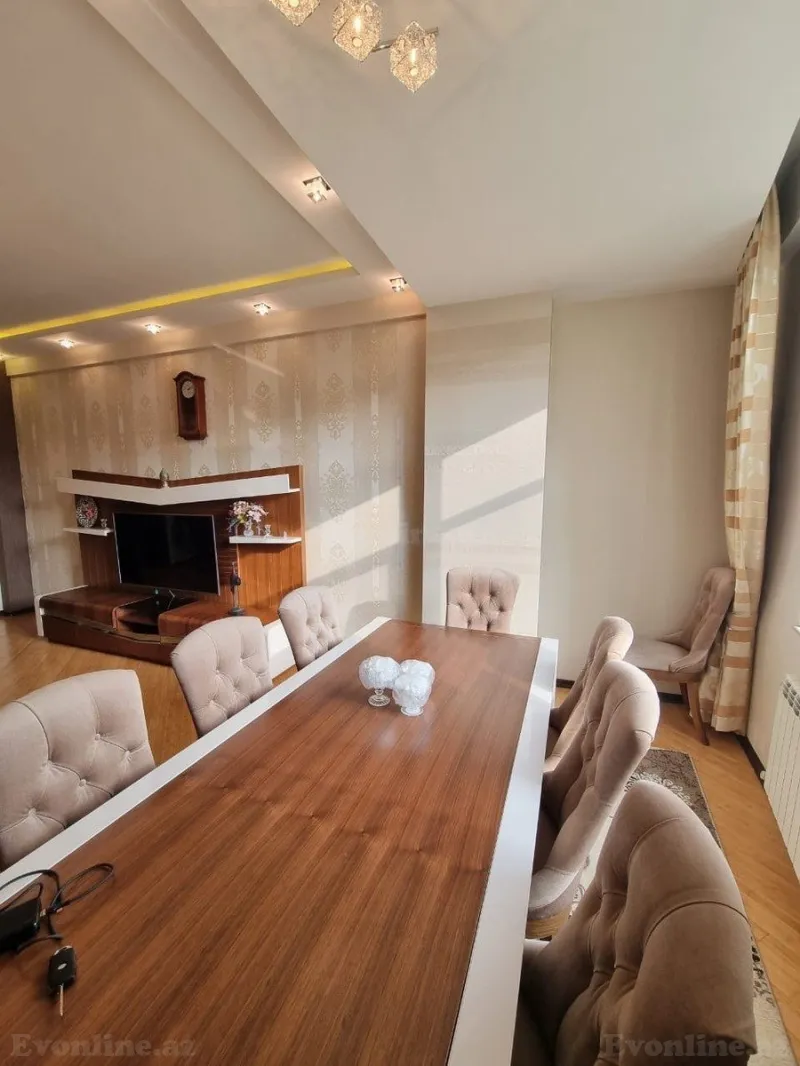 Satılır 4 otaqlı Mənzil Yeni tikili 190 m² Xətai m. - şəkil 11