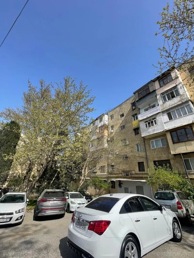 3 otaqlı Mənzil 80 m² Yasamal r. Satılır
