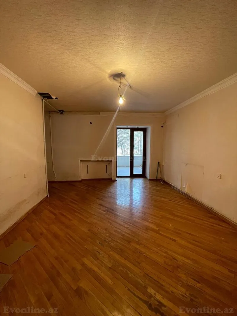 Satılır 3 otaqlı Mənzil Köhnə tikili 80 m² Yasamal r. - şəkil 3