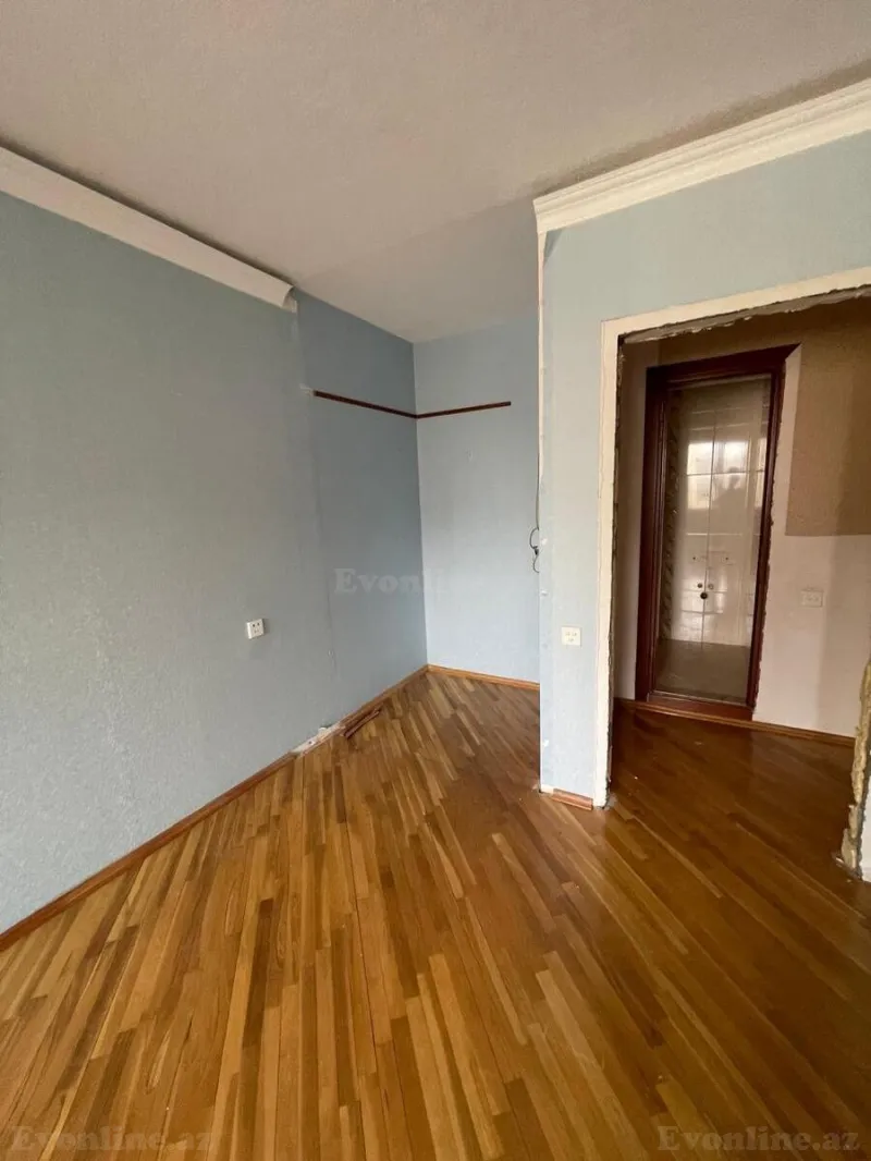 Satılır 3 otaqlı Mənzil Köhnə tikili 80 m² Yasamal r. - şəkil 9
