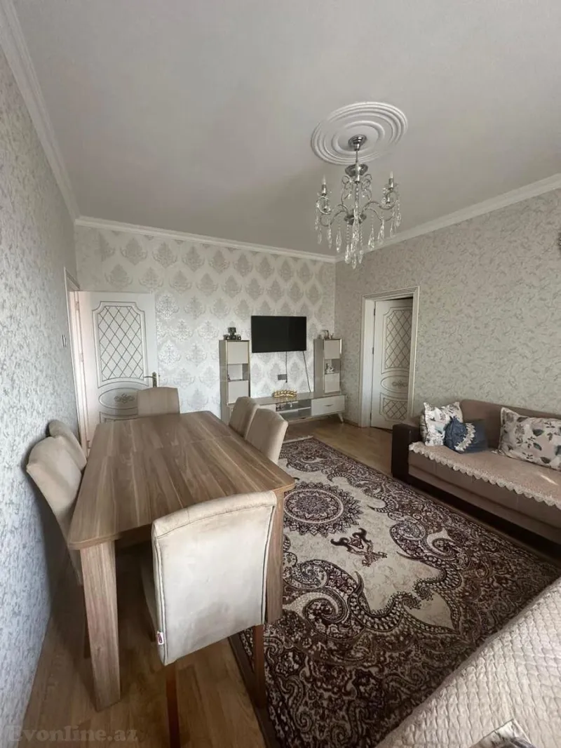 Satılır 5 otaqlı Mənzil Köhnə tikili 100 m² Sumqayıt