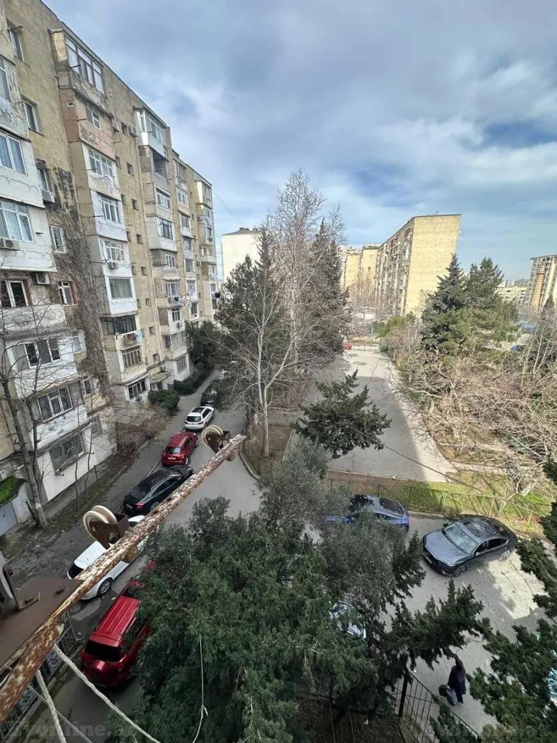 Satılır 3 otaqlı Mənzil Köhnə tikili 80 m² Yasamal - şəkil 2