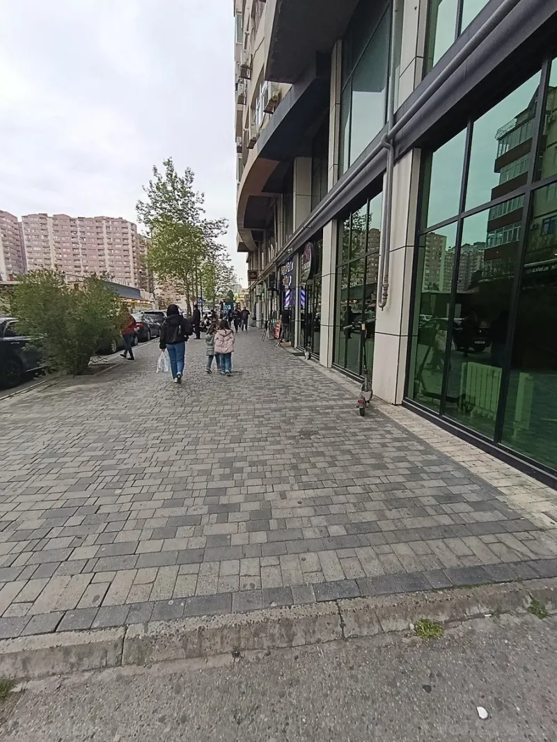 Kirayə verilir Obyekt 100 m² Xətai m.