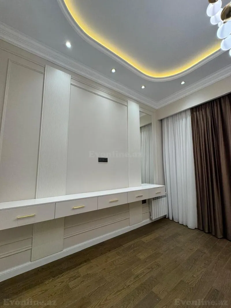 Satılır 4 otaqlı Mənzil Yeni tikili 210 m² Nəsimi r. - şəkil 6