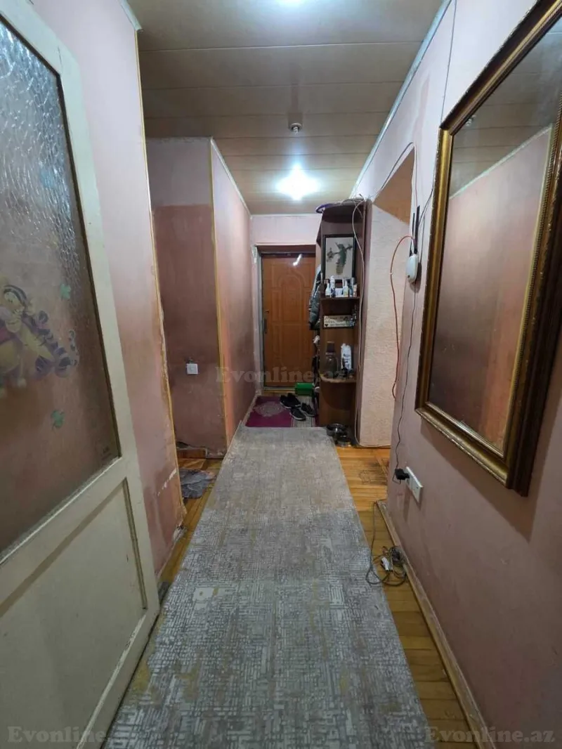 Satılır 3 otaqlı Mənzil Köhnə tikili 70 m² Sabunçu r. - şəkil 2
