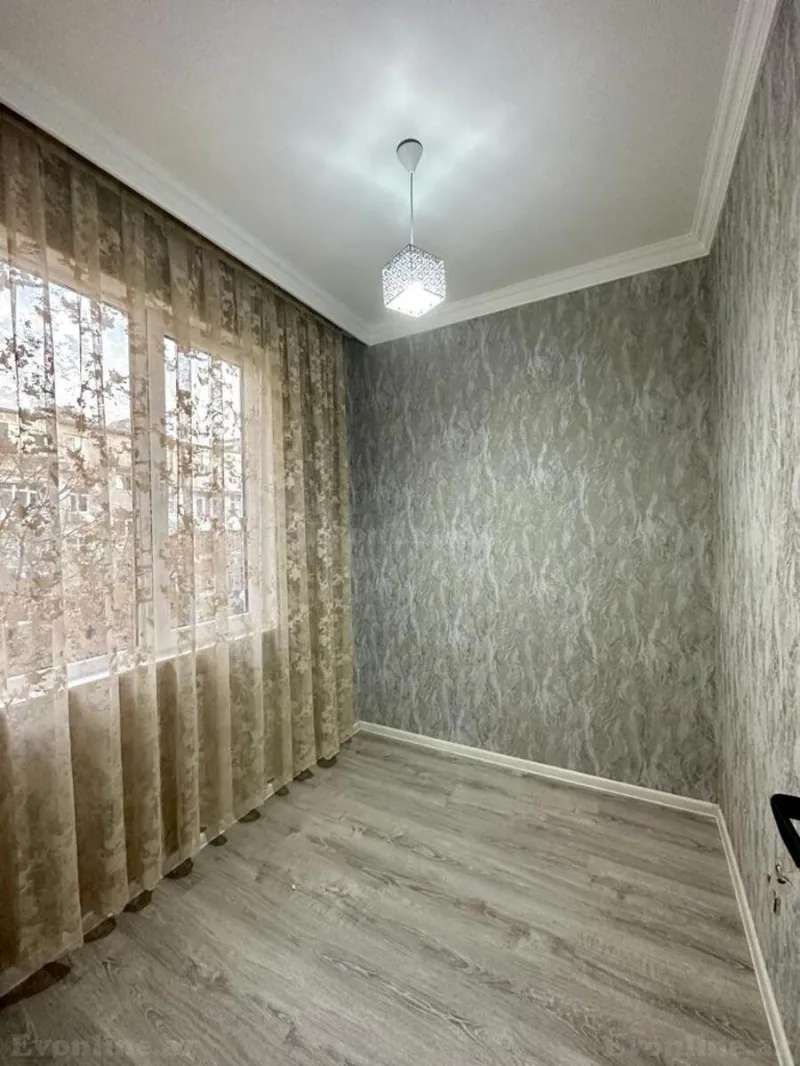 Satılır 2 otaqlı Mənzil Köhnə tikili 47 m² 4-cü mikrorayon - şəkil 4