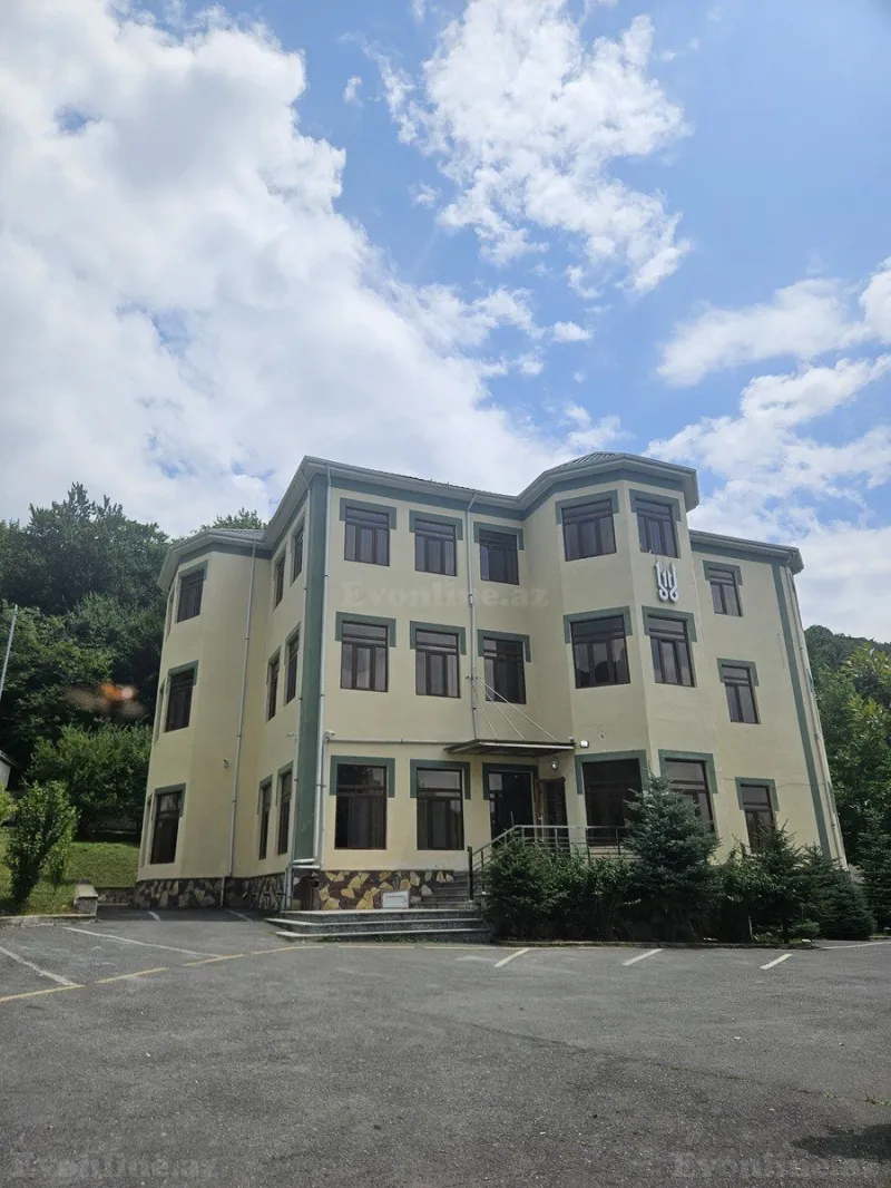 Satılır Obyekt 800 m² Qəbələ