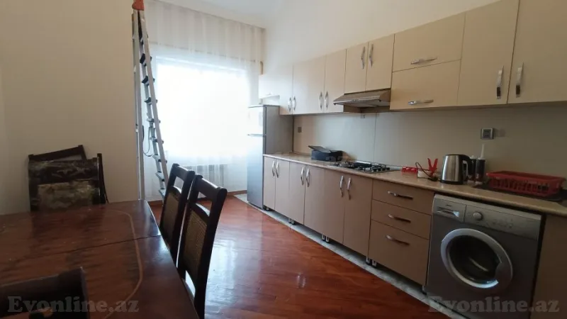 Kirayə verilir 3 otaqlı Mənzil Yeni tikili 120 m² İnşaatçılar m. - şəkil 13