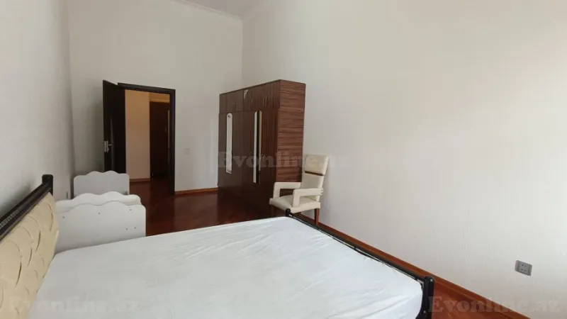 Kirayə verilir 3 otaqlı Mənzil Yeni tikili 120 m² İnşaatçılar m. - şəkil 14
