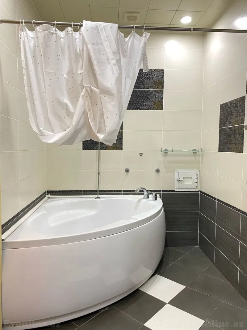 Kirayə verilir 2 otaqlı Mənzil Yeni tikili 90 m² Nəsimi r. - şəkil 4