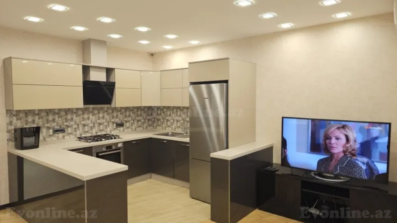Kirayə verilir 3 otaqlı Mənzil Köhnə tikili 75 m² Nərimanov r. - şəkil 3