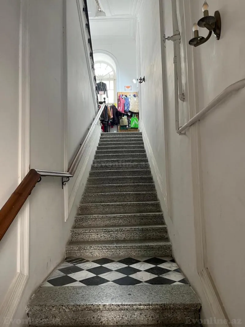 Satılır 4 otaqlı Mənzil Köhnə tikili 102 m² 28 May m. - şəkil 5