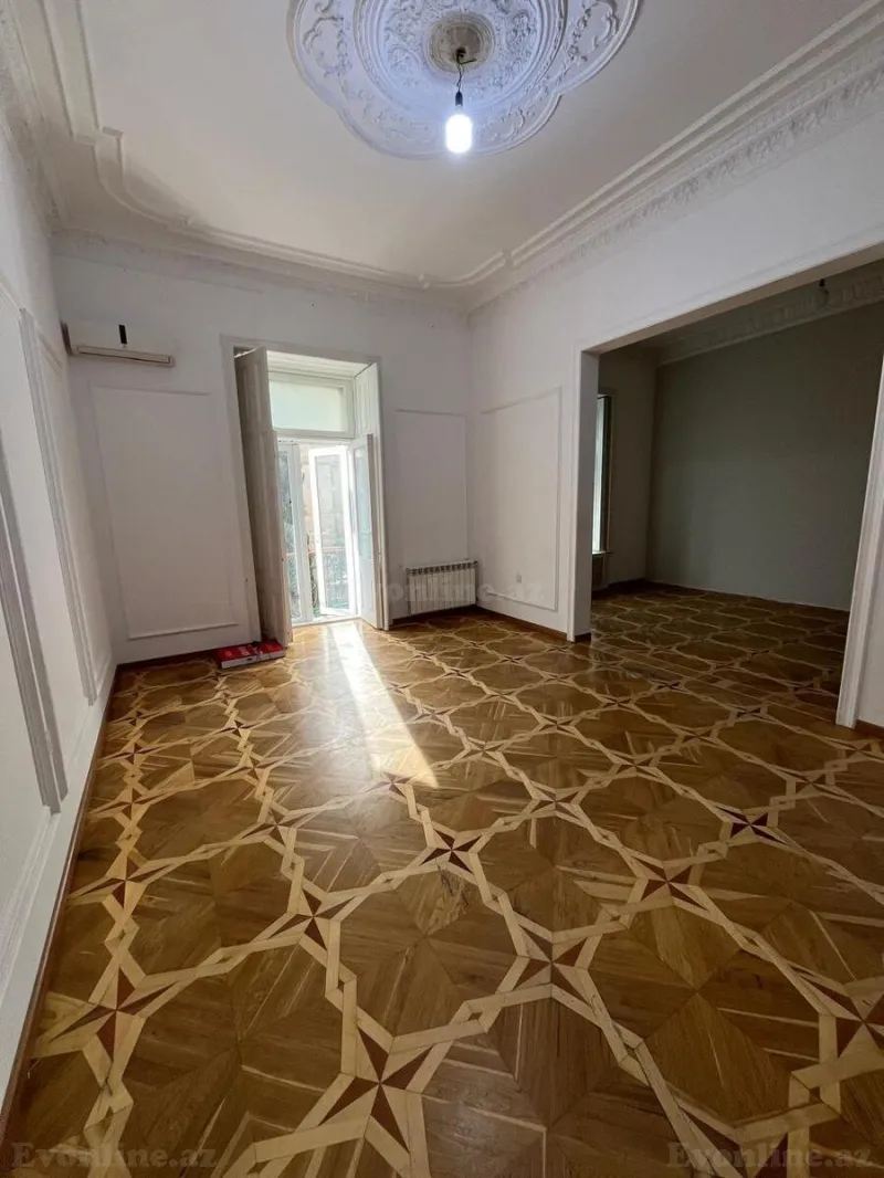 Satılır 4 otaqlı Mənzil Köhnə tikili 102 m² 28 May m. - şəkil 8