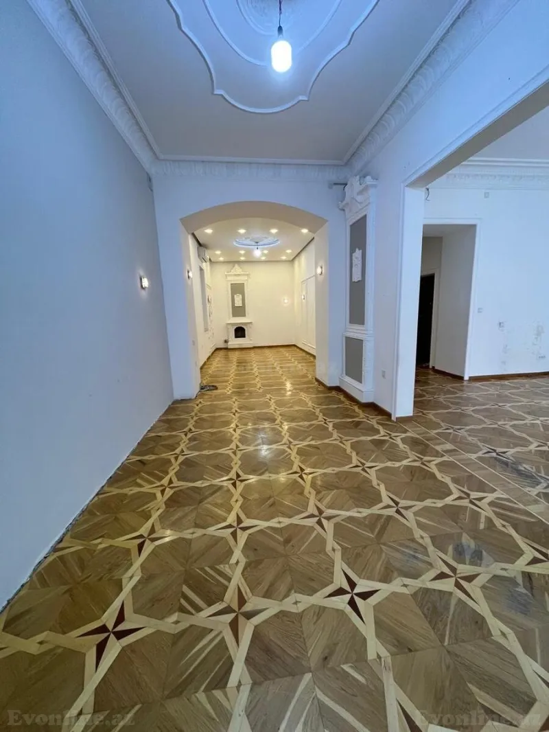 Satılır 4 otaqlı Mənzil Köhnə tikili 102 m² 28 May m. - şəkil 12