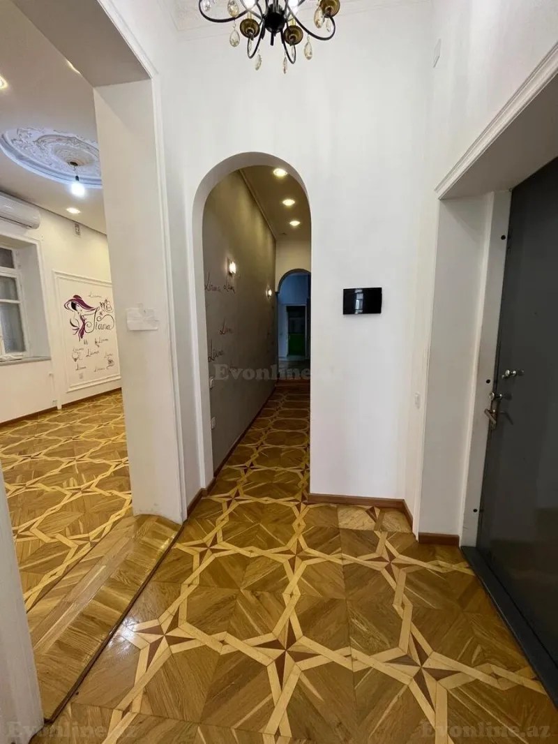 Satılır 4 otaqlı Mənzil Köhnə tikili 102 m² 28 May m. - şəkil 15