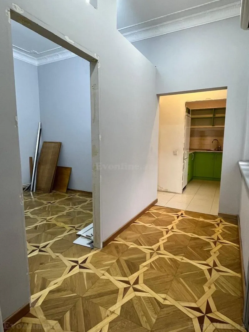 Satılır 4 otaqlı Mənzil Köhnə tikili 102 m² 28 May m. - şəkil 18