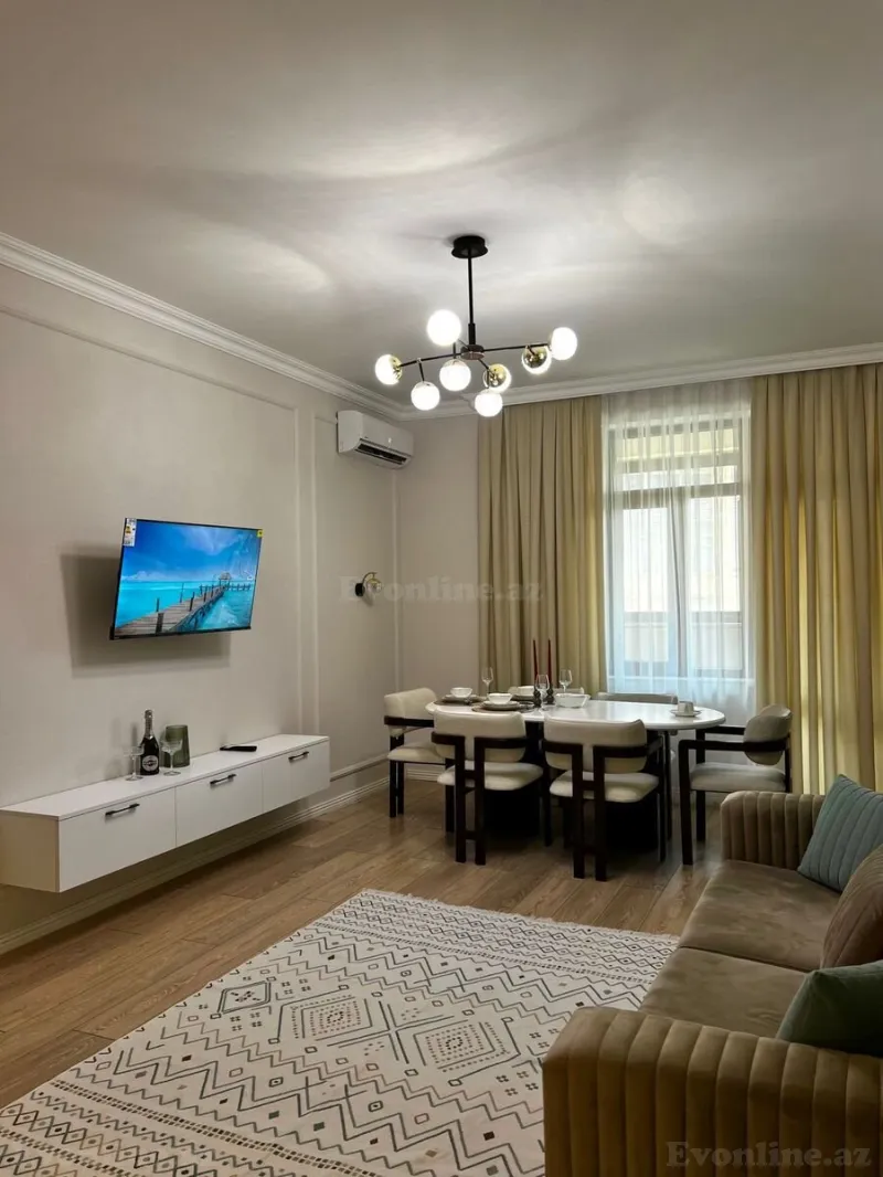 2 otaqlı Mənzil 85 m² 28 May m. Kirayə verilir