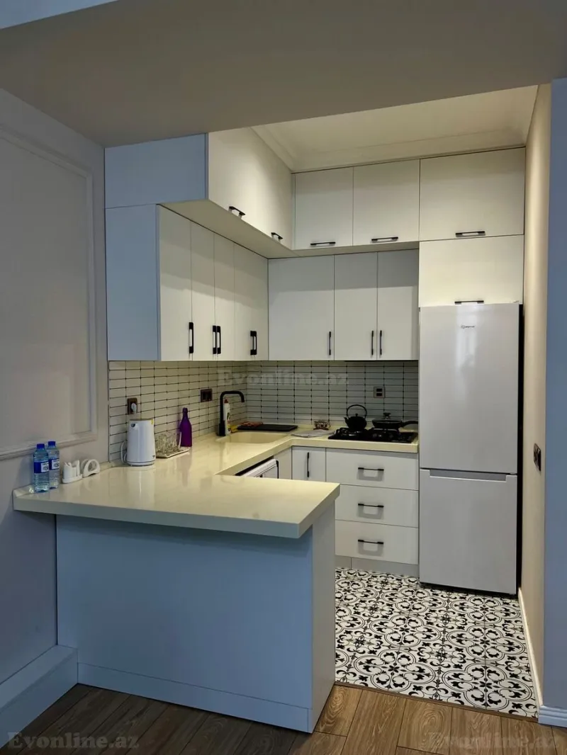 Kirayə verilir 2 otaqlı Mənzil Yeni tikili 85 m² 28 May m. - şəkil 5