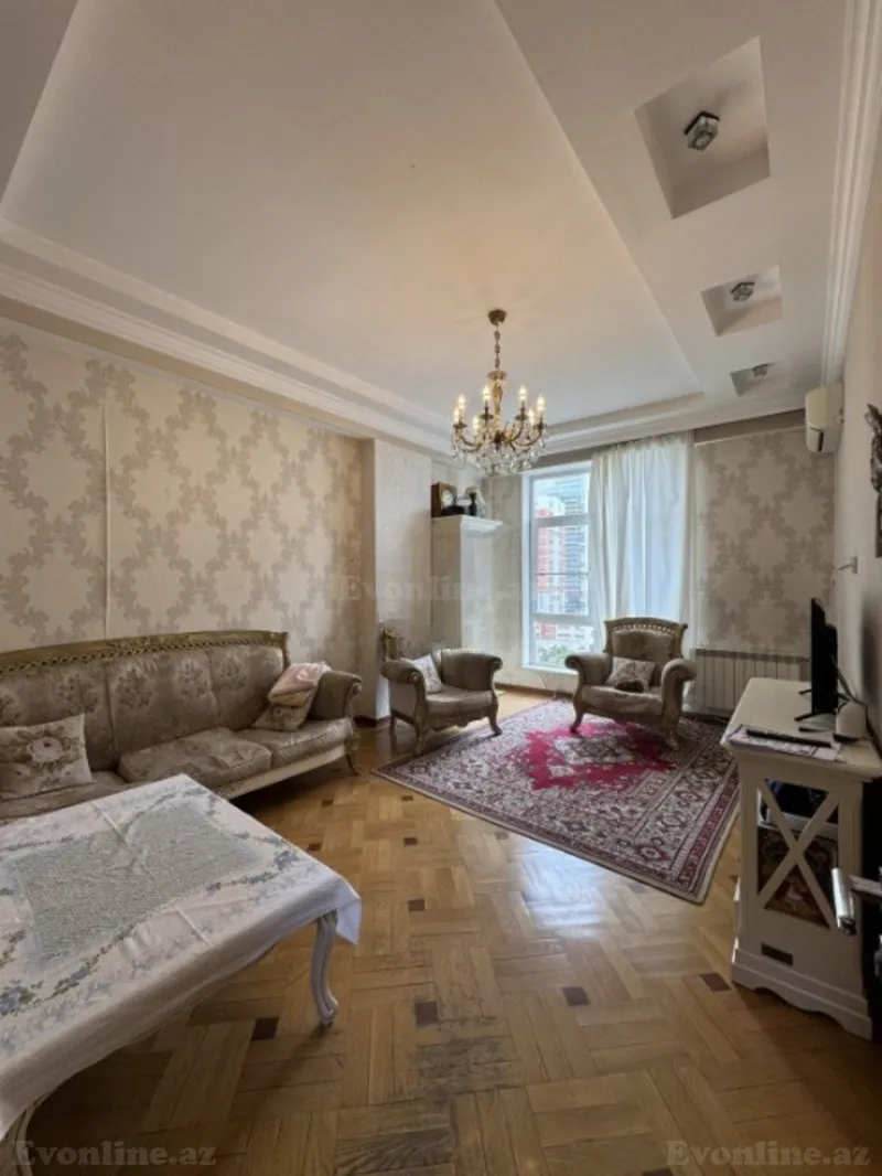 Satılır 2 otaqlı Mənzil Yeni tikili 52 m² 8 Noyabr m. - şəkil 3