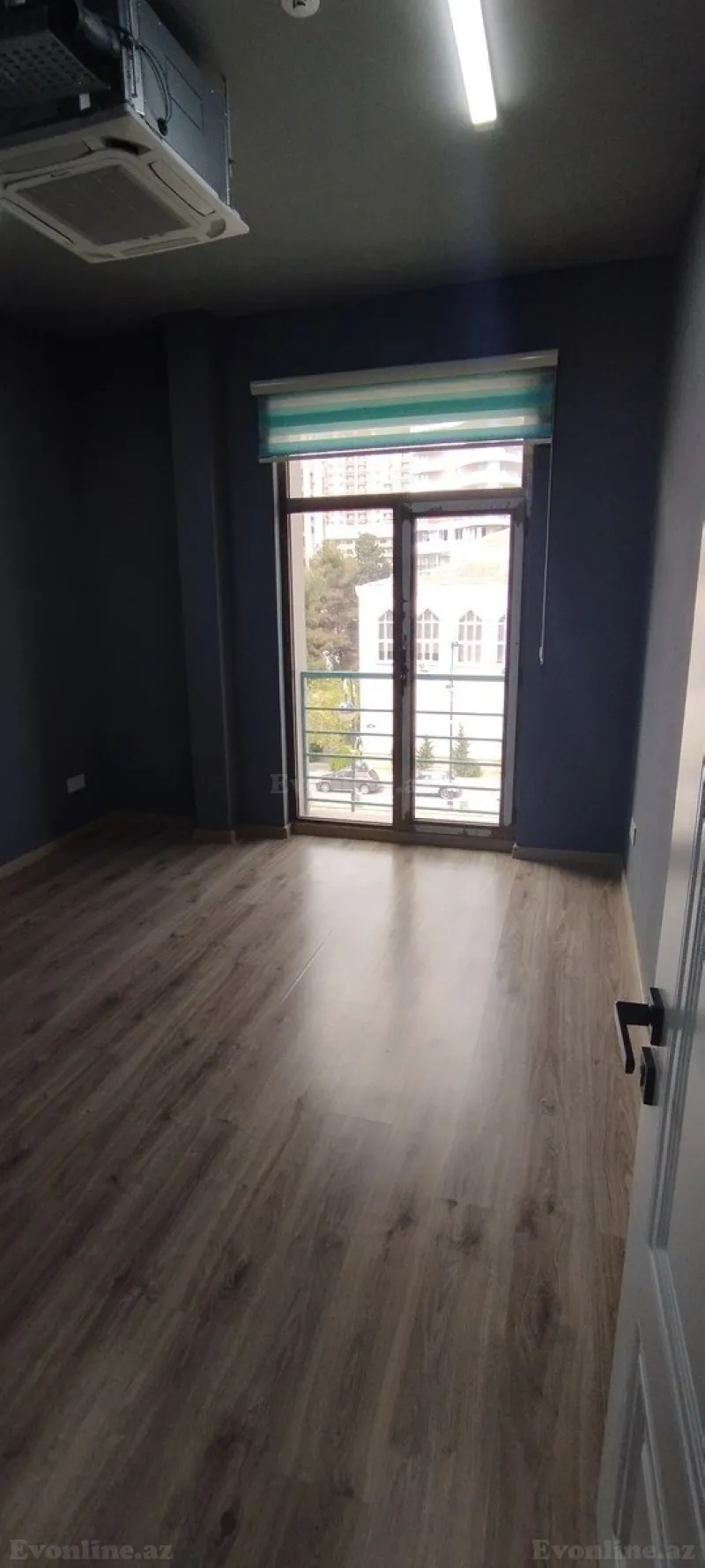 Kirayə verilir Ofis 94 m² Gənclik m. - şəkil 8