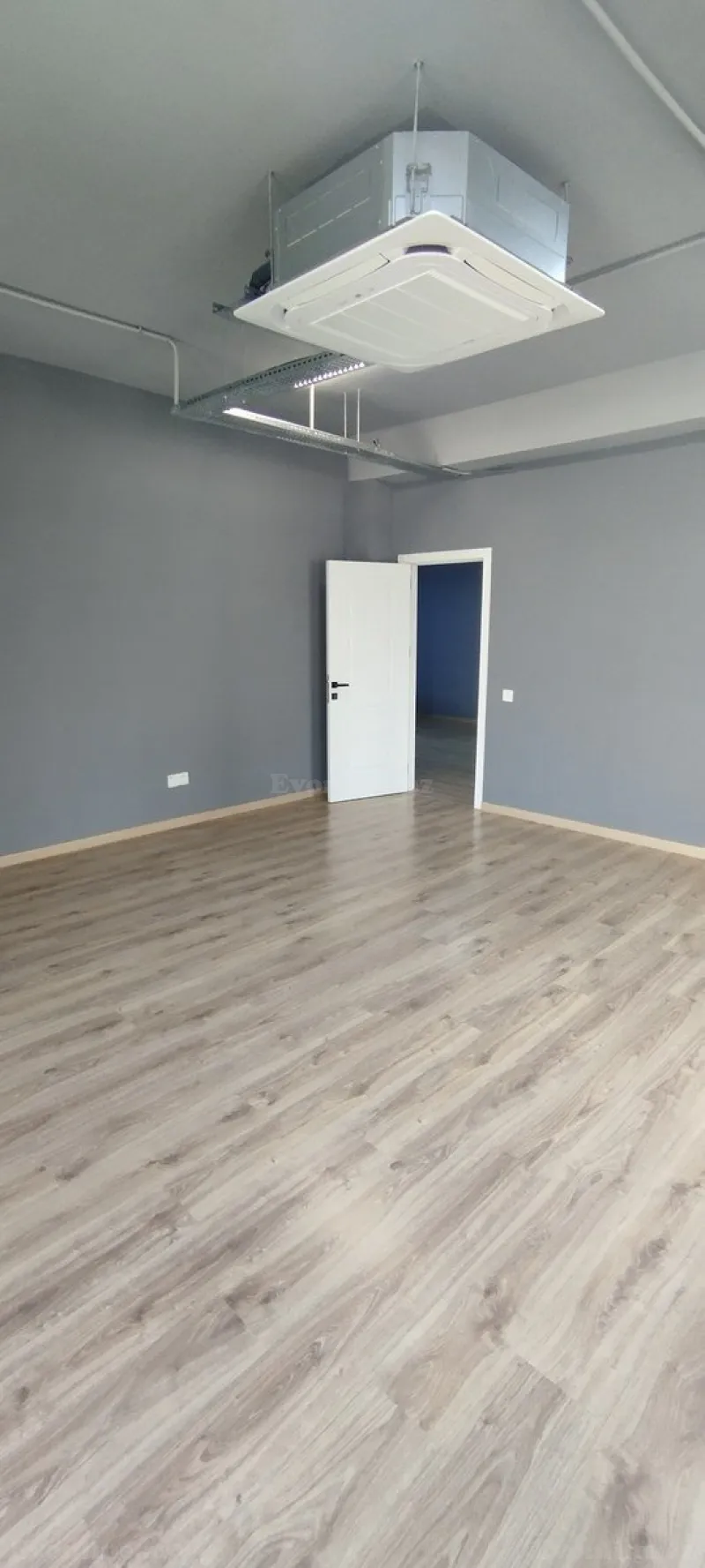 Kirayə verilir Ofis 94 m² Gənclik m. - şəkil 9
