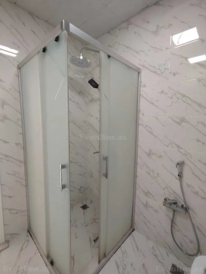 Kirayə verilir 3 otaqlı Mənzil Yeni tikili 105 m² 28 May m. - şəkil 17