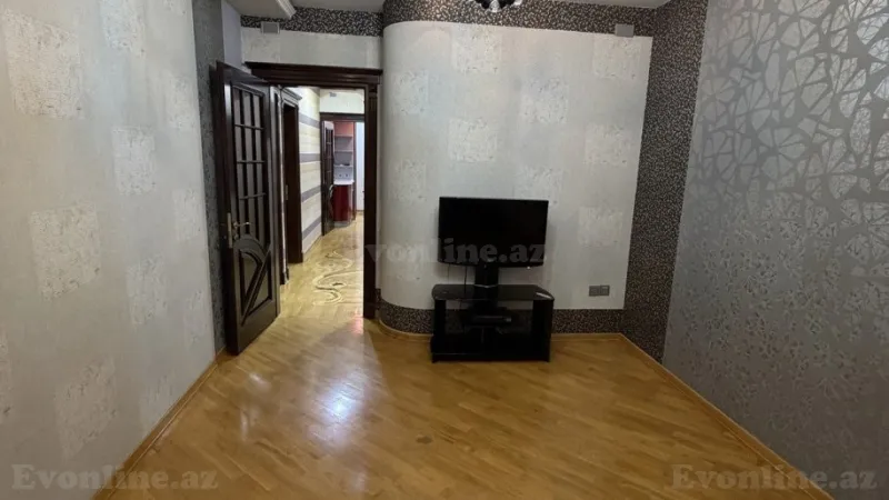 Kirayə verilir 4 otaqlı Mənzil Köhnə tikili 100 m² 9-cu mikrorayon - şəkil 4
