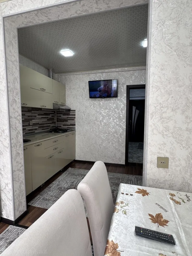Kirayə verilir 2 otaqlı Mənzil Köhnə tikili 60 m² Əhmədli m. - şəkil 9