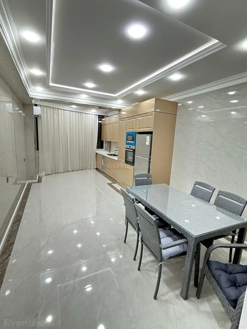 4 otaqlı Mənzil 135 m² Nəriman Nərimanov m. Kirayə verilir