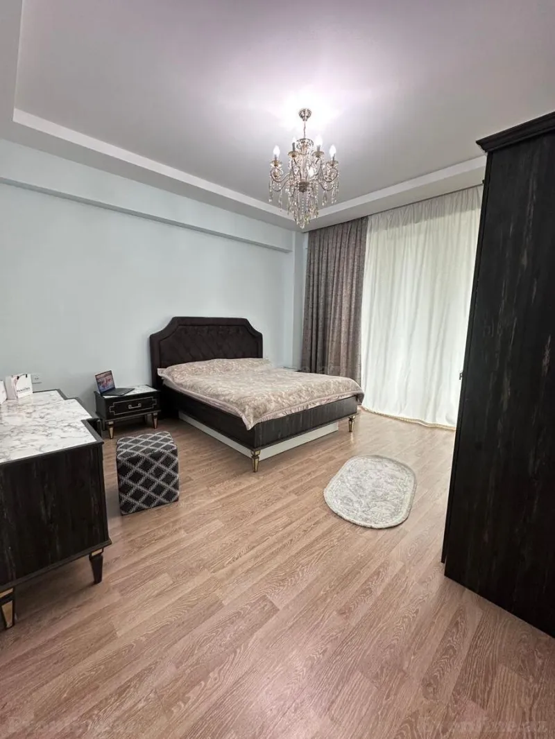 Kirayə verilir 3 otaqlı Mənzil Yeni tikili 160 m² Elmlər Akademiyası m. - şəkil 6