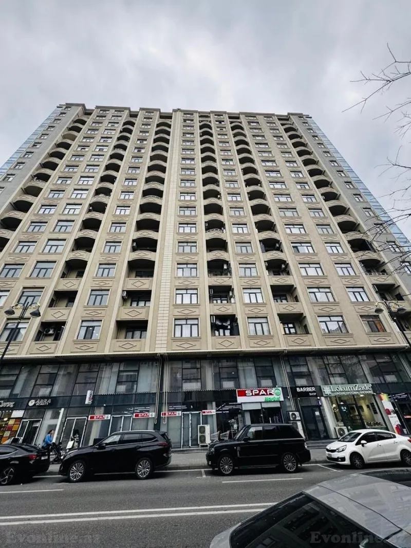 Satılır 3 otaqlı Mənzil Yeni tikili 125 m² 28 May m. - şəkil 2