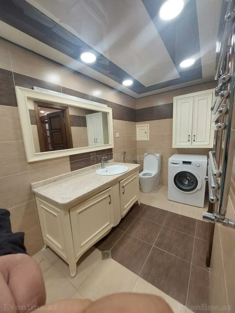 Kirayə verilir 4 otaqlı Mənzil Yeni tikili 162 m² Səbail r. - şəkil 8