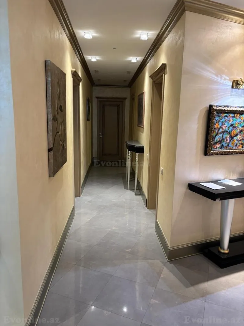 Kirayə verilir 4 otaqlı Mənzil Yeni tikili 170 m² İçərişəhər m. - şəkil 9