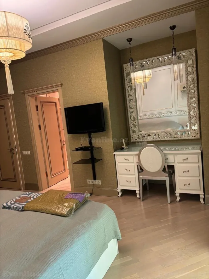 Kirayə verilir 4 otaqlı Mənzil Yeni tikili 170 m² İçərişəhər m. - şəkil 16